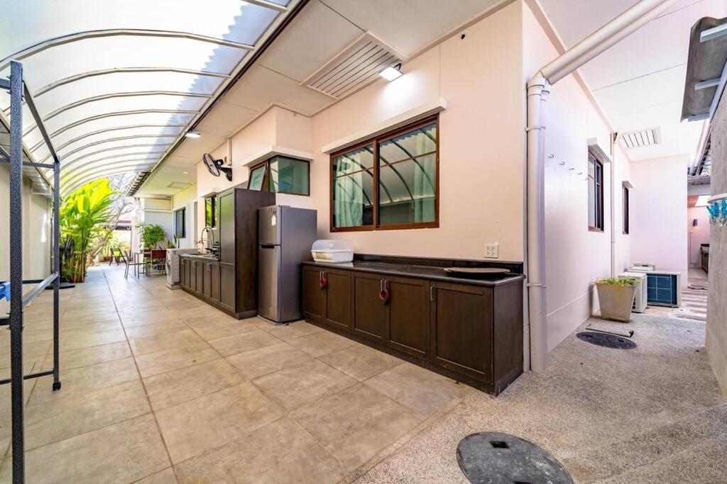 3 Bedroom Pool In Great Location! Bub HHQ