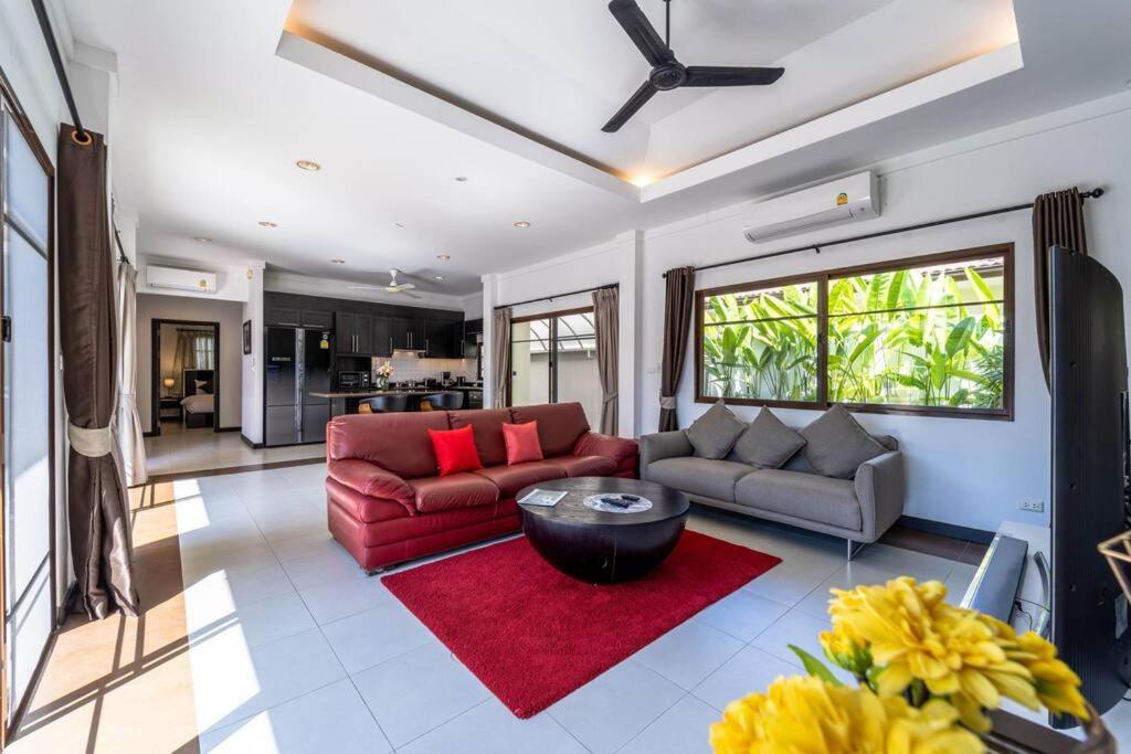 3 Bedroom Pool In Great Location! Bub HHQ